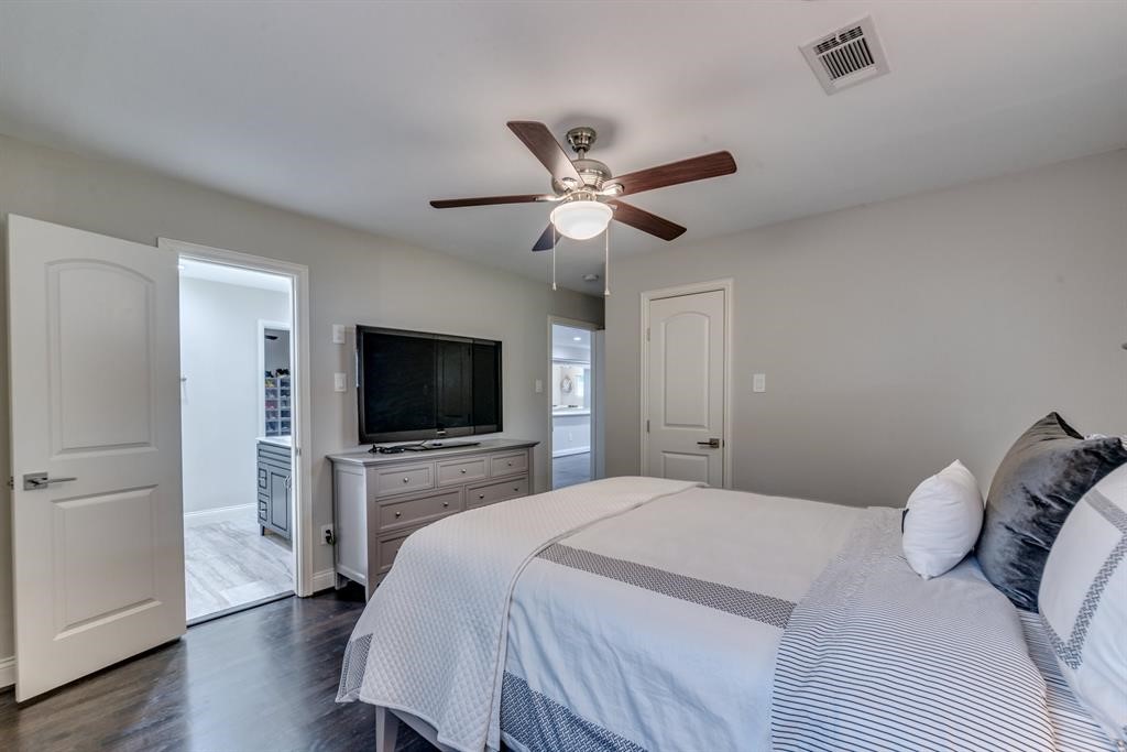 331 West 30th Street Houston, TX 77018 - Photo 12 of 29