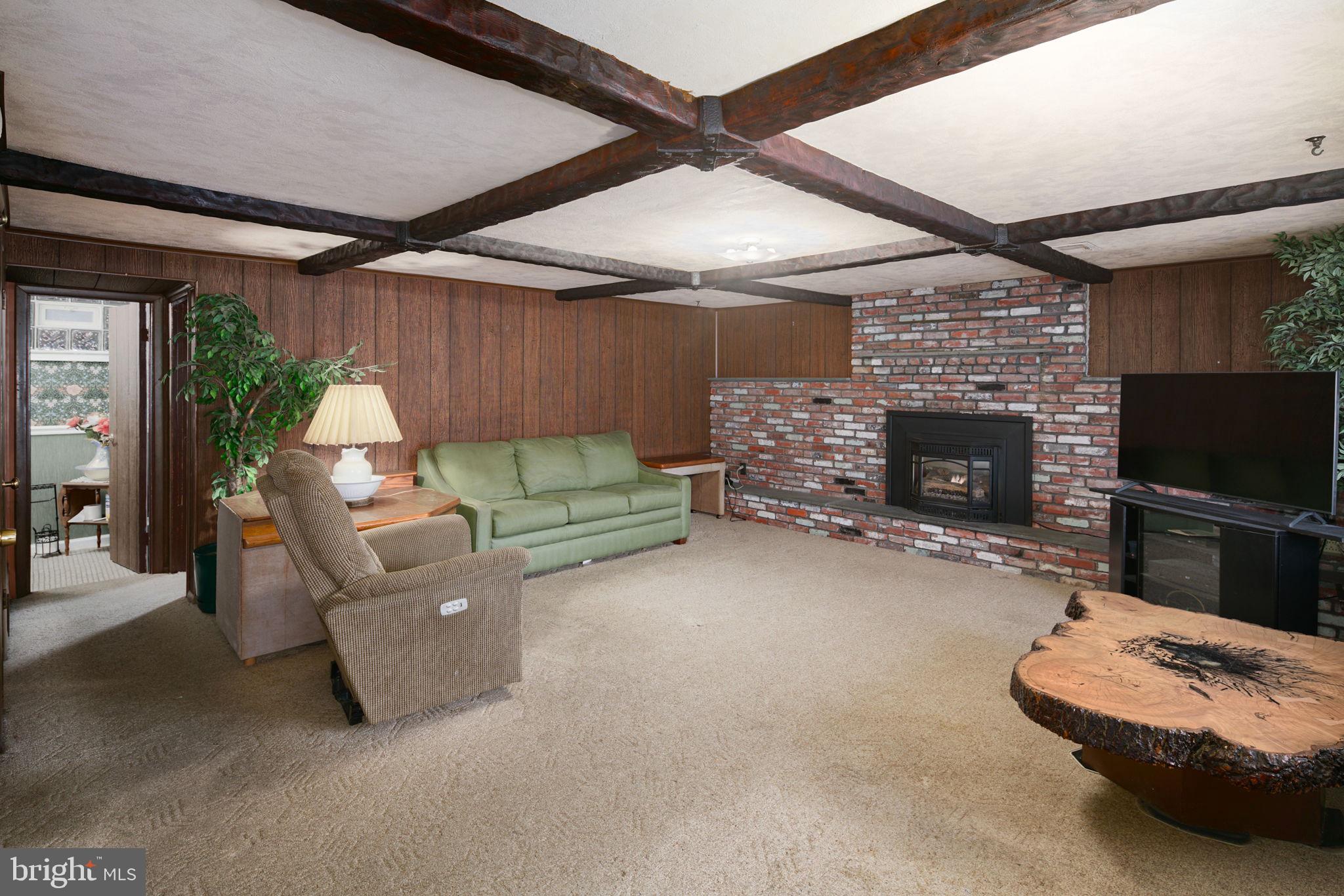3817 Oakhill Road Philadelphia, PA 19154 - Photo 3 of 33 Gallery Image 3