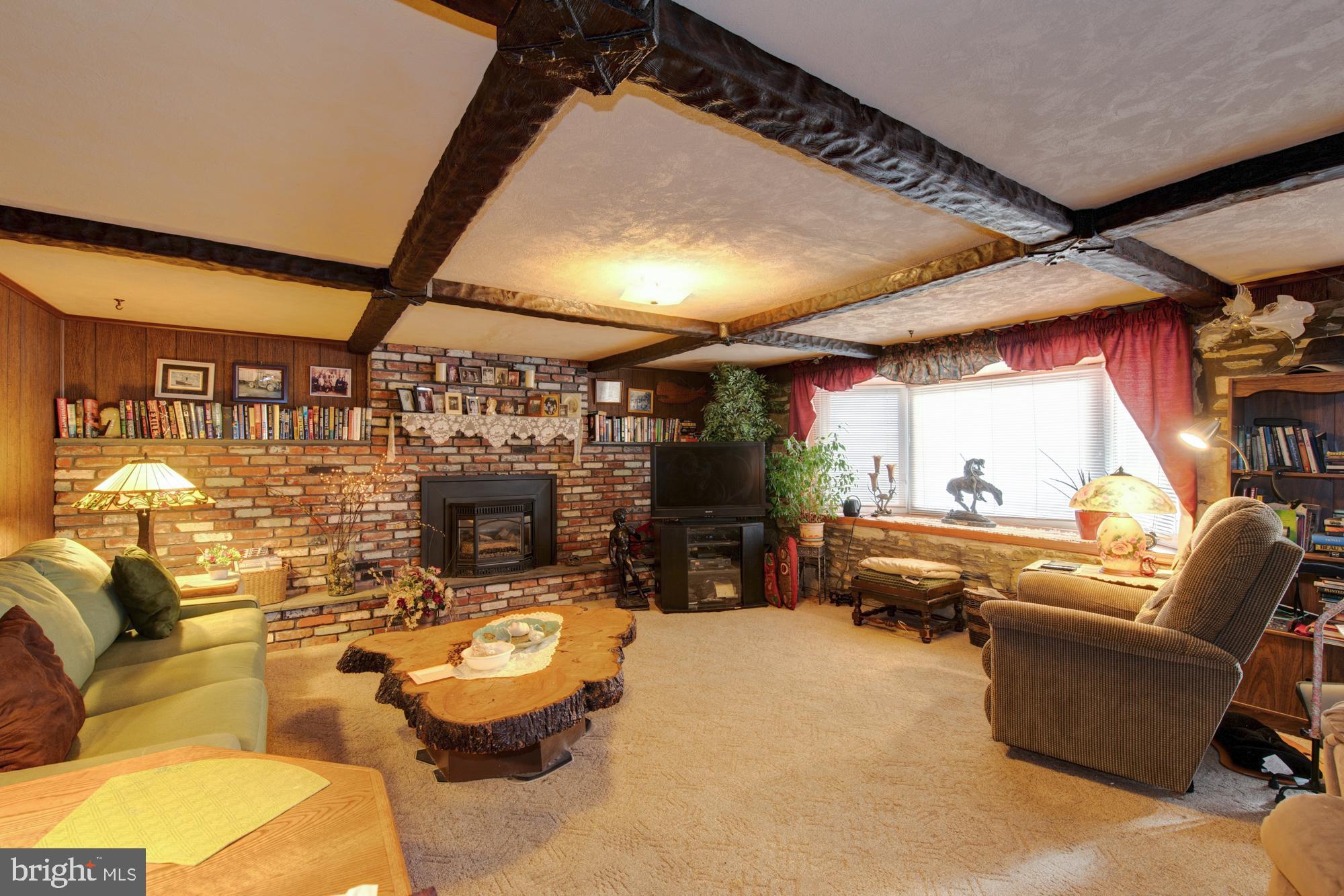 3817 Oakhill Road Philadelphia, PA 19154 - Photo 4 of 33 Gallery Image 4
