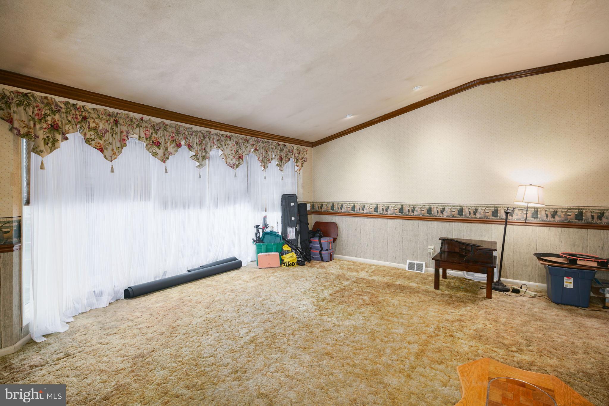 3817 Oakhill Road Philadelphia, PA 19154 - Photo 10 of 33 Gallery Image 10