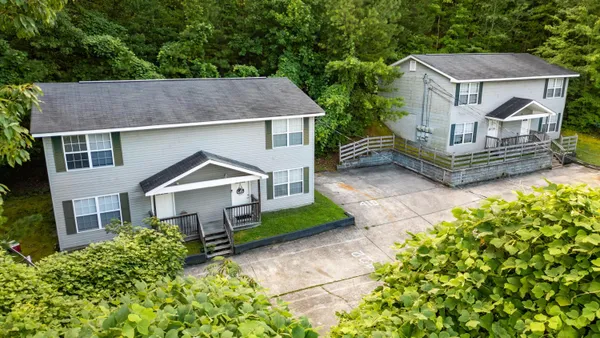 $264,900 | 416-418 Hollywood Drive, Rossville, GA 30741