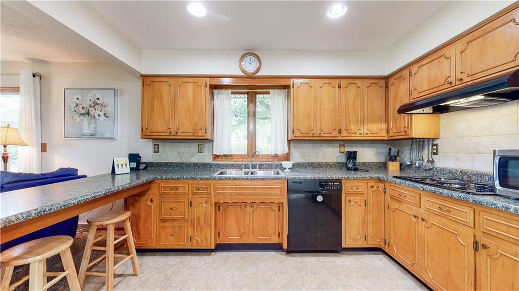 7290 Travis Road Greenwood, IN 46143 - Photo 10 of 43 Gallery Image 10