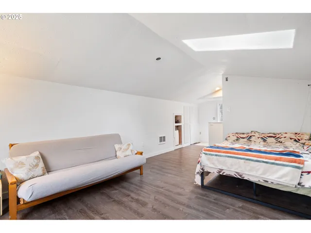 $460,000 | 108 Pahatu, North Bonneville, WA 98639