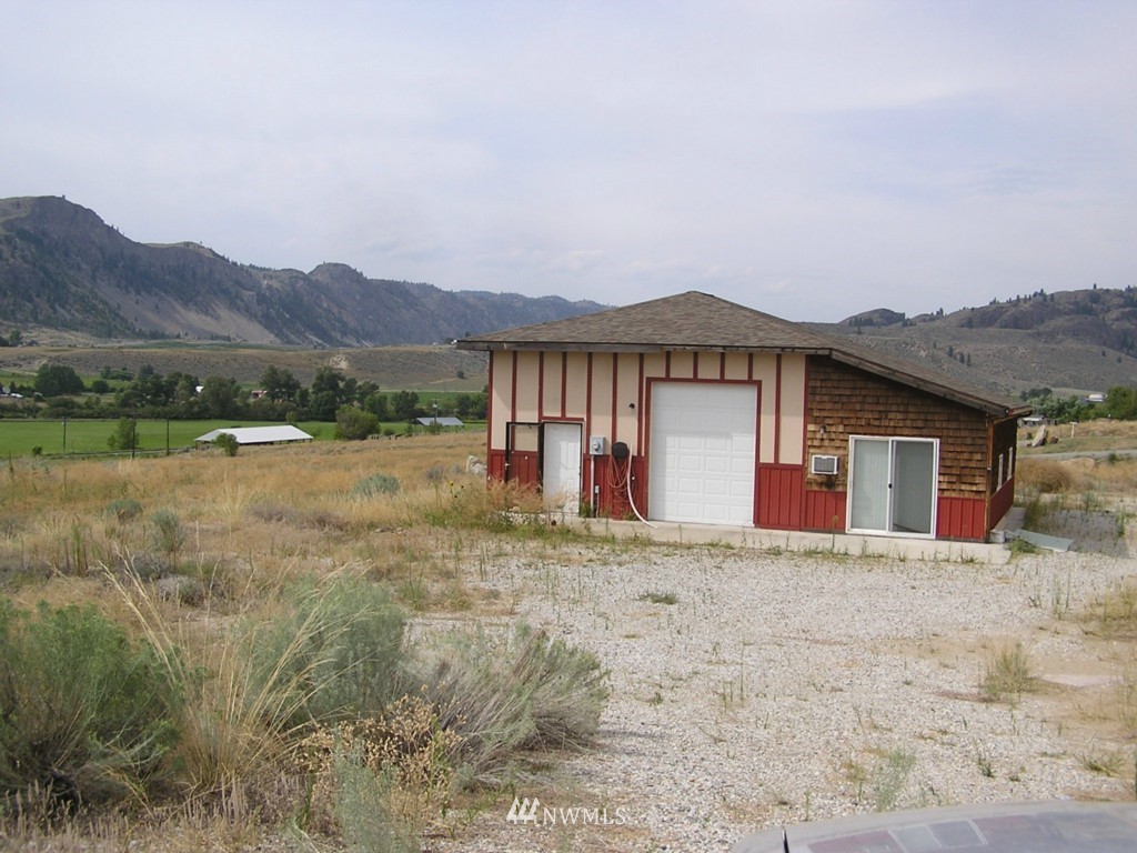 33 Foggy River Loop Riverside, WA 98849 - Photo 1 of 21