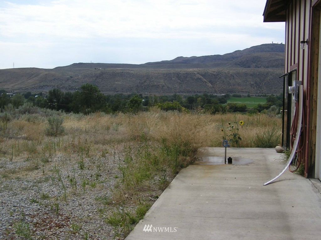 33 Foggy River Loop Riverside, WA 98849 - Photo 19 of 21