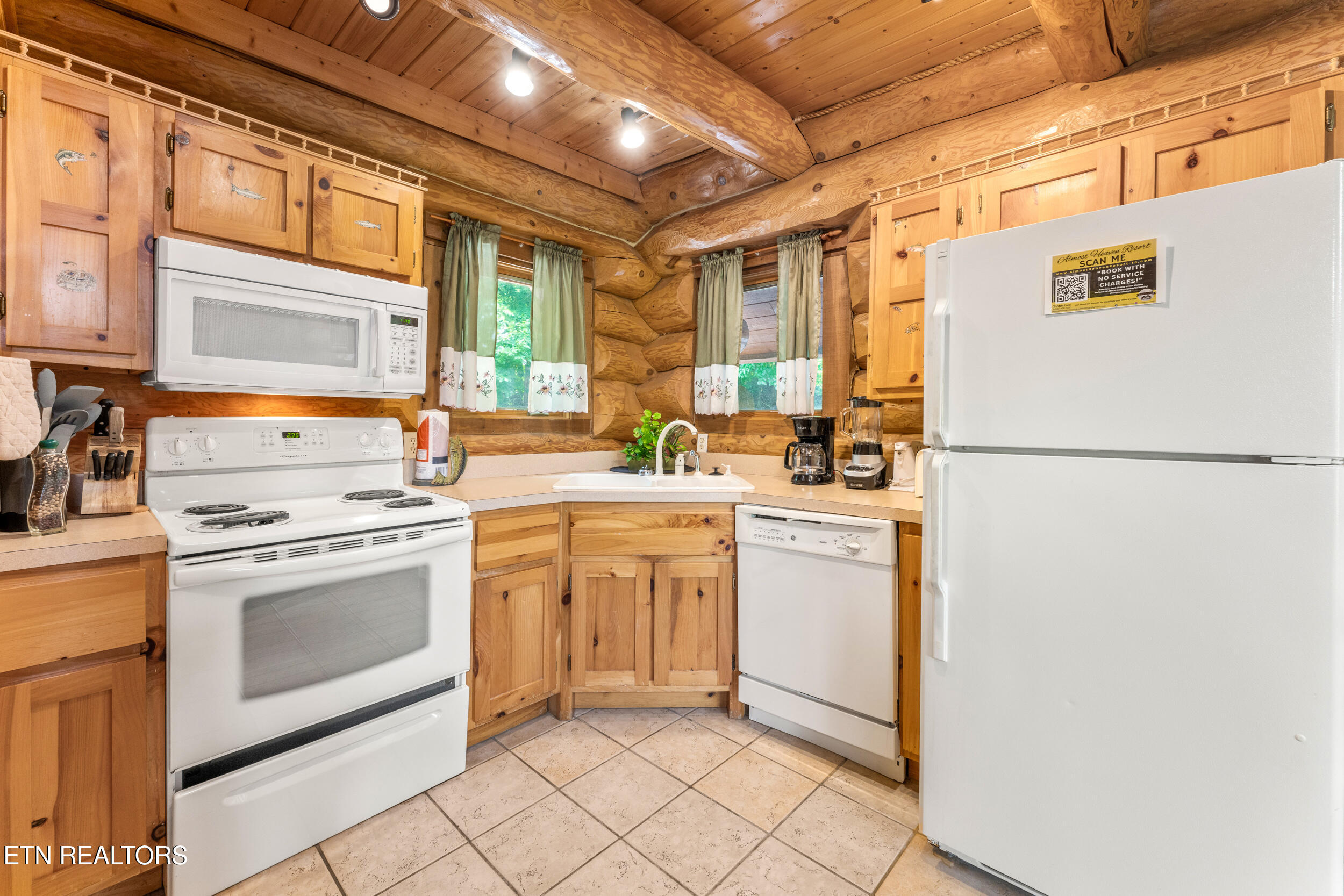 617 Almost Heaven Way Sevierville, TN 37876 - Photo 17 of 44 617 almost heaven way-17