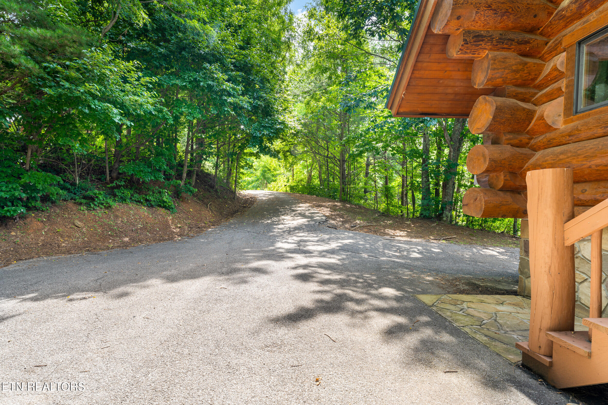 617 Almost Heaven Way Sevierville, TN 37876 - Photo 3 of 44 617 almost heaven way-3