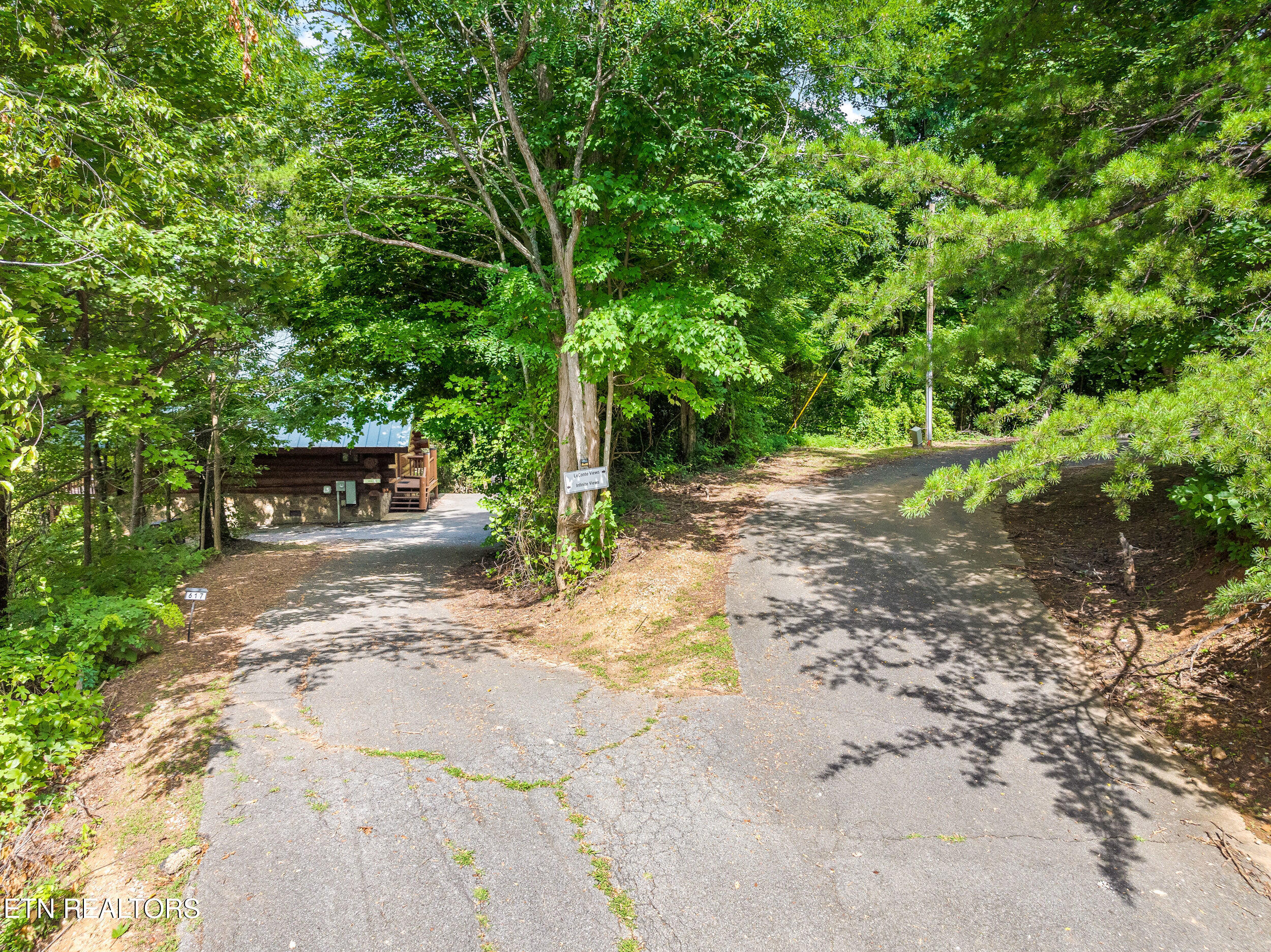 617 Almost Heaven Way Sevierville, TN 37876 - Photo 37 of 44 617 almost heaven way-37