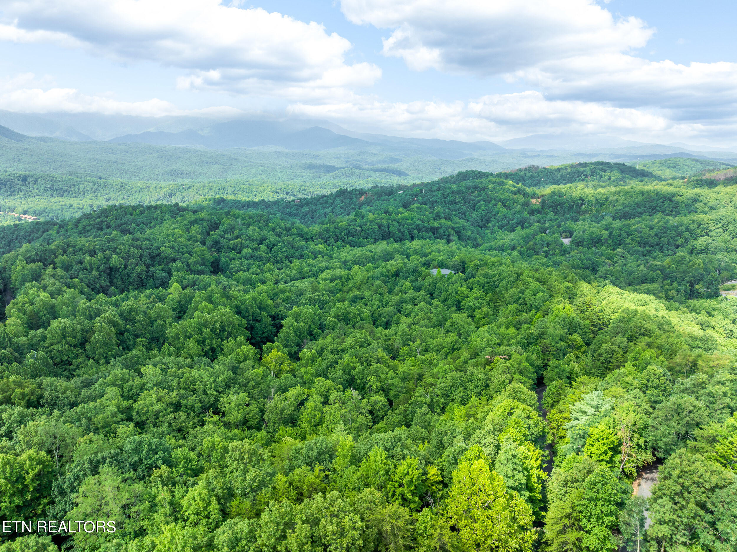 617 Almost Heaven Way Sevierville, TN 37876 - Photo 39 of 44 617 almost heaven way-39