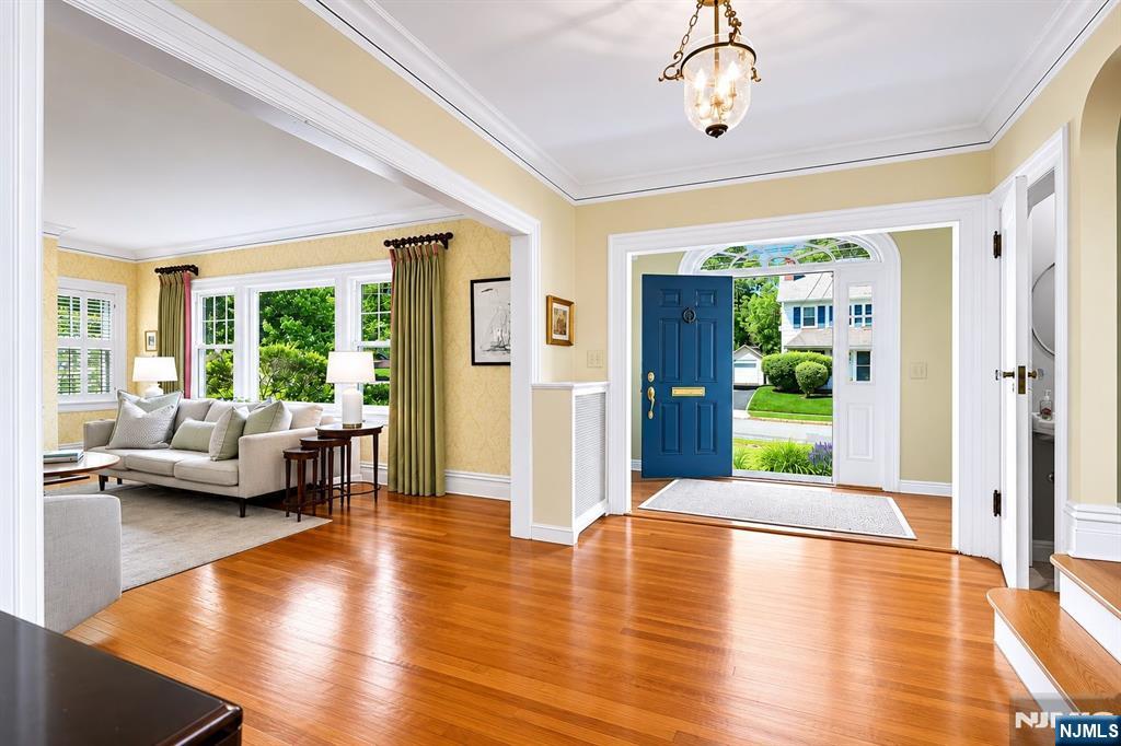 120 Buckingham Road Montclair, NJ 07043 - Photo 4 of 50
