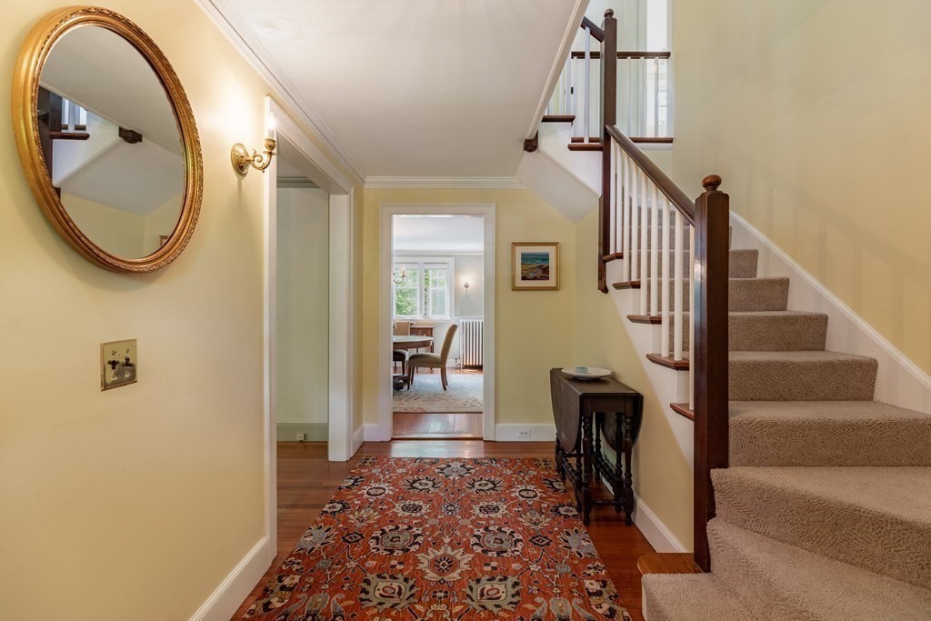 36 West Side Road Milton, MA 02186 - Photo 3 of 34 Gallery Image 3