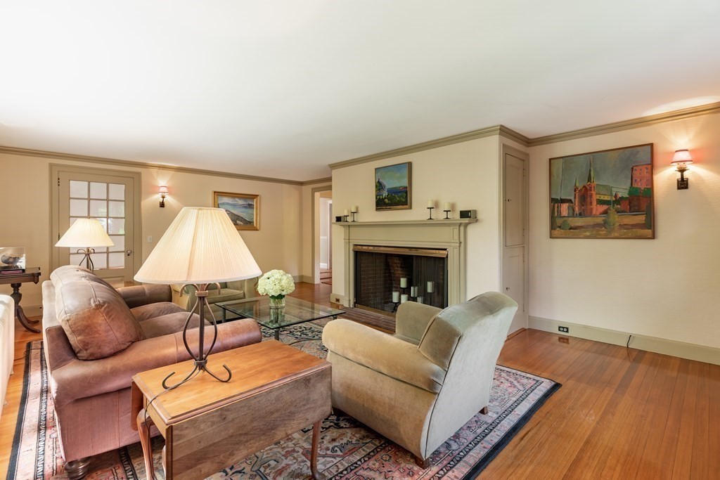 36 West Side Road Milton, MA 02186 - Photo 7 of 34 Gallery Image 7
