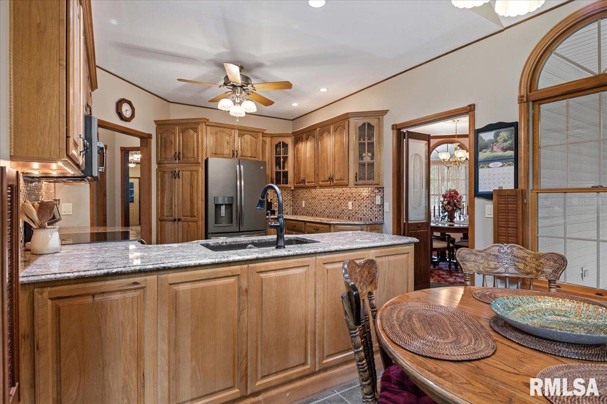 49 Woodland Trail Rochester, IL 62563 - Photo 19 of 98