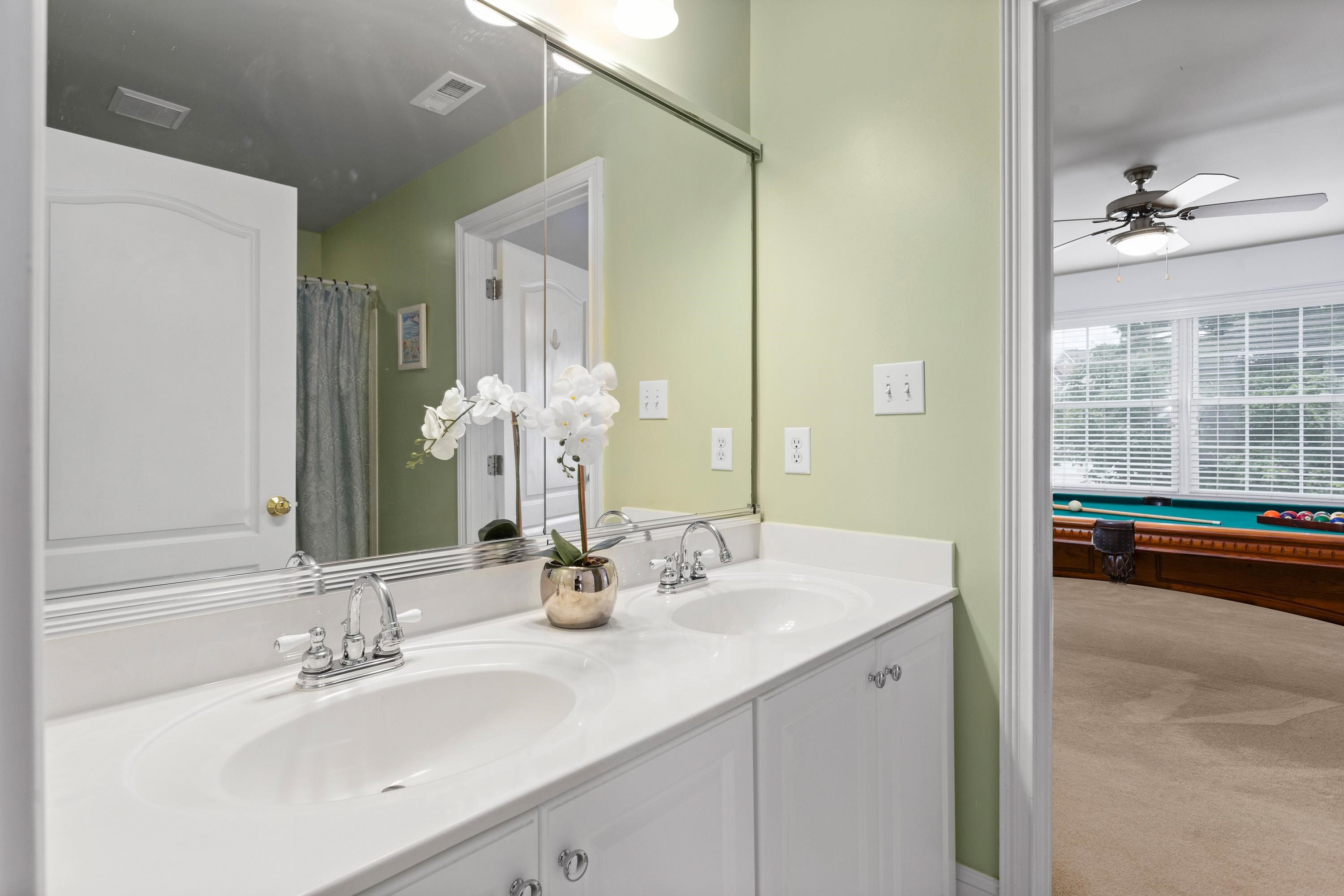 11212 Ridgegate Drive Raleigh, NC 27617 - Photo 33 of 57 Photo 33