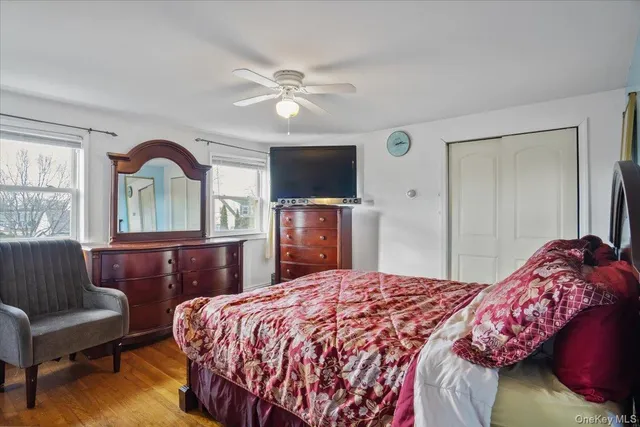 $725,000 | 25 Ford Drive West, Massapequa, NY 11758