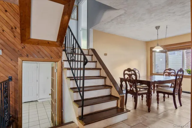 $725,000 | 25 Ford Drive West, Massapequa, NY 11758