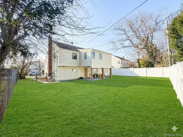 $725,000 | 25 Ford Drive West, Massapequa, NY 11758