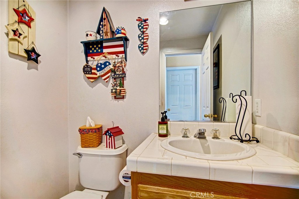 14035 Moonridge Drive Riverside, CA 92503 - Photo 16 of 29 Gallery Image 16