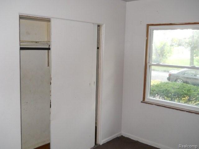 12200 Rutland Street Detroit, MI 48227 - Photo 8 of 9 8-18 255
