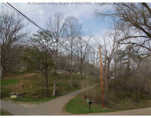 926 Wills Creek Road Elkview, WV 25071 - Photo 1 of 15 Exterior Front.