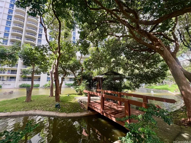 $3,400 | 469 Ena Road, Unit 2010, Honolulu, HI 96815