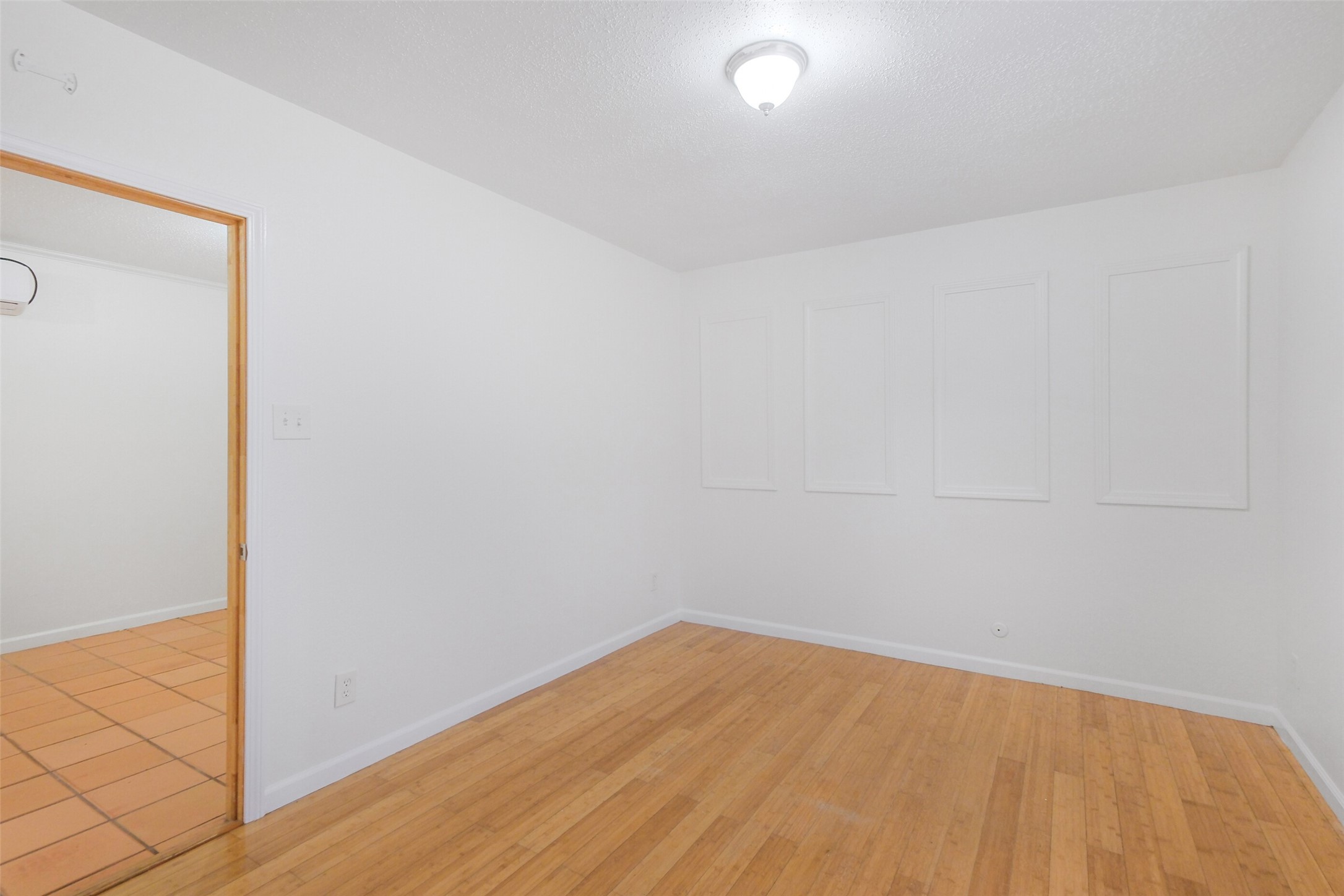 402 Bomar Street Houston, TX 77006 - Photo 7 of 14
