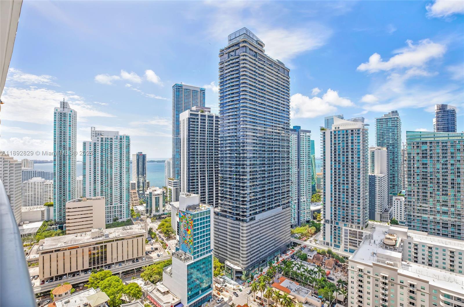 55 Southwest 9th Street, Unit 3205 Miami, FL 33130 - Photo 35 of 39