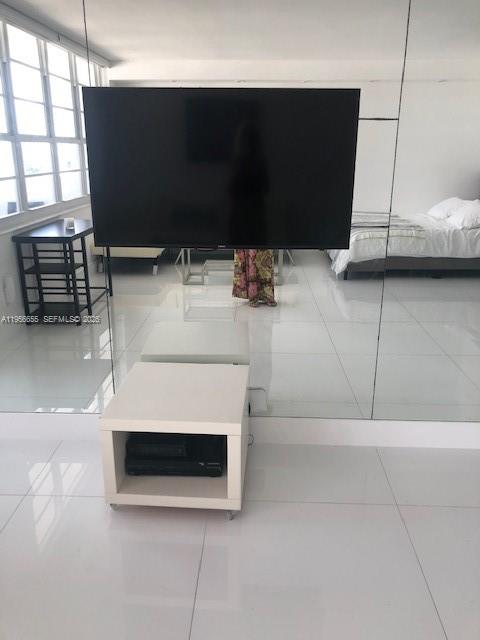 100 Lincoln Road, Unit 1112 Miami Beach, FL 33139 - Photo 12 of 48