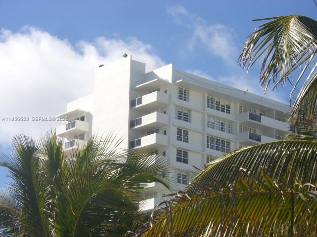 100 Lincoln Road, Unit 1112 Miami Beach, FL 33139 - Photo 37 of 48 a front view of a building