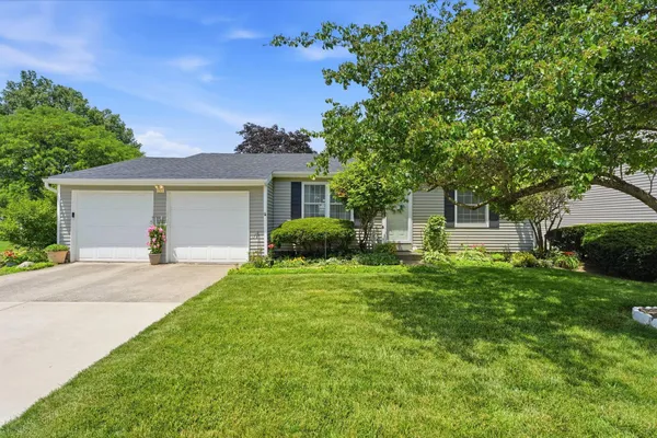 $355,000 | 4913 Pear Tree Court, Columbus, OH 43230