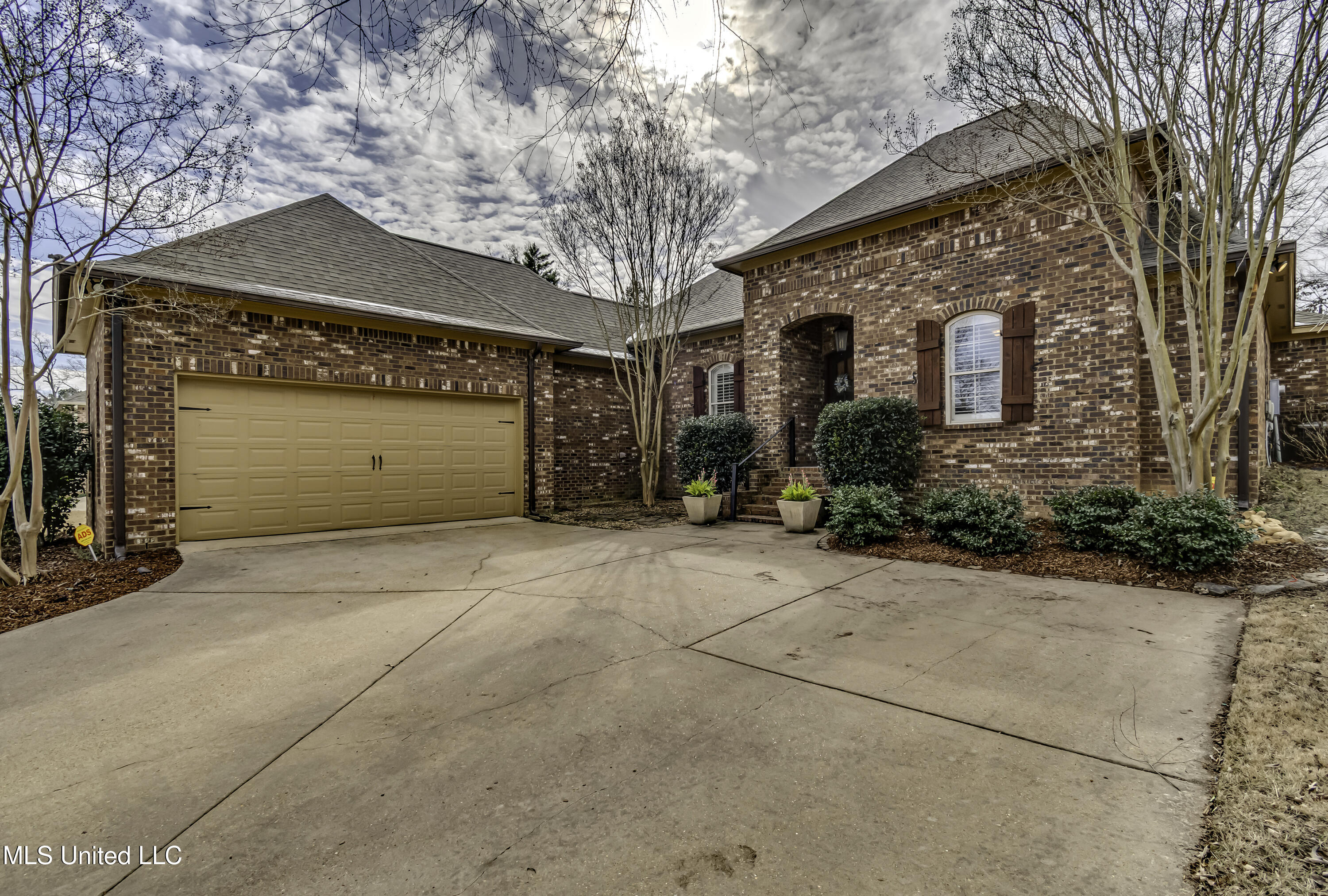 125 Muscadine Path Madison, MS 39110 - Photo 4 of 69 125 Muscadine Path--3