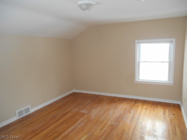 1779 South Green Road Cleveland, OH 44121 - Photo 11 of 22