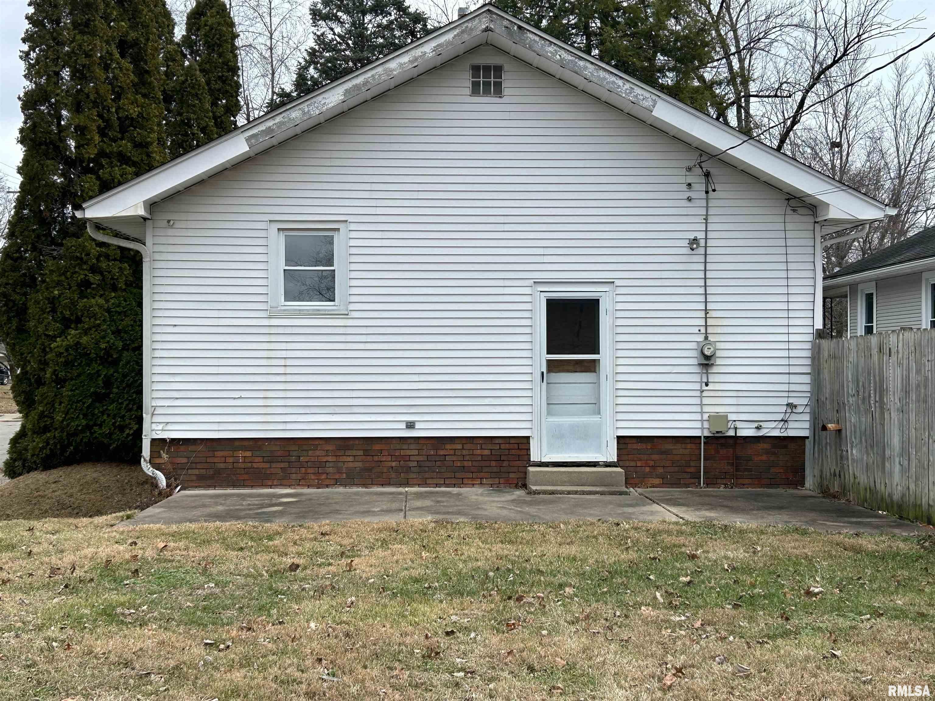 2301 Yale Boulevard Springfield, IL 62703 - Photo 27 of 29