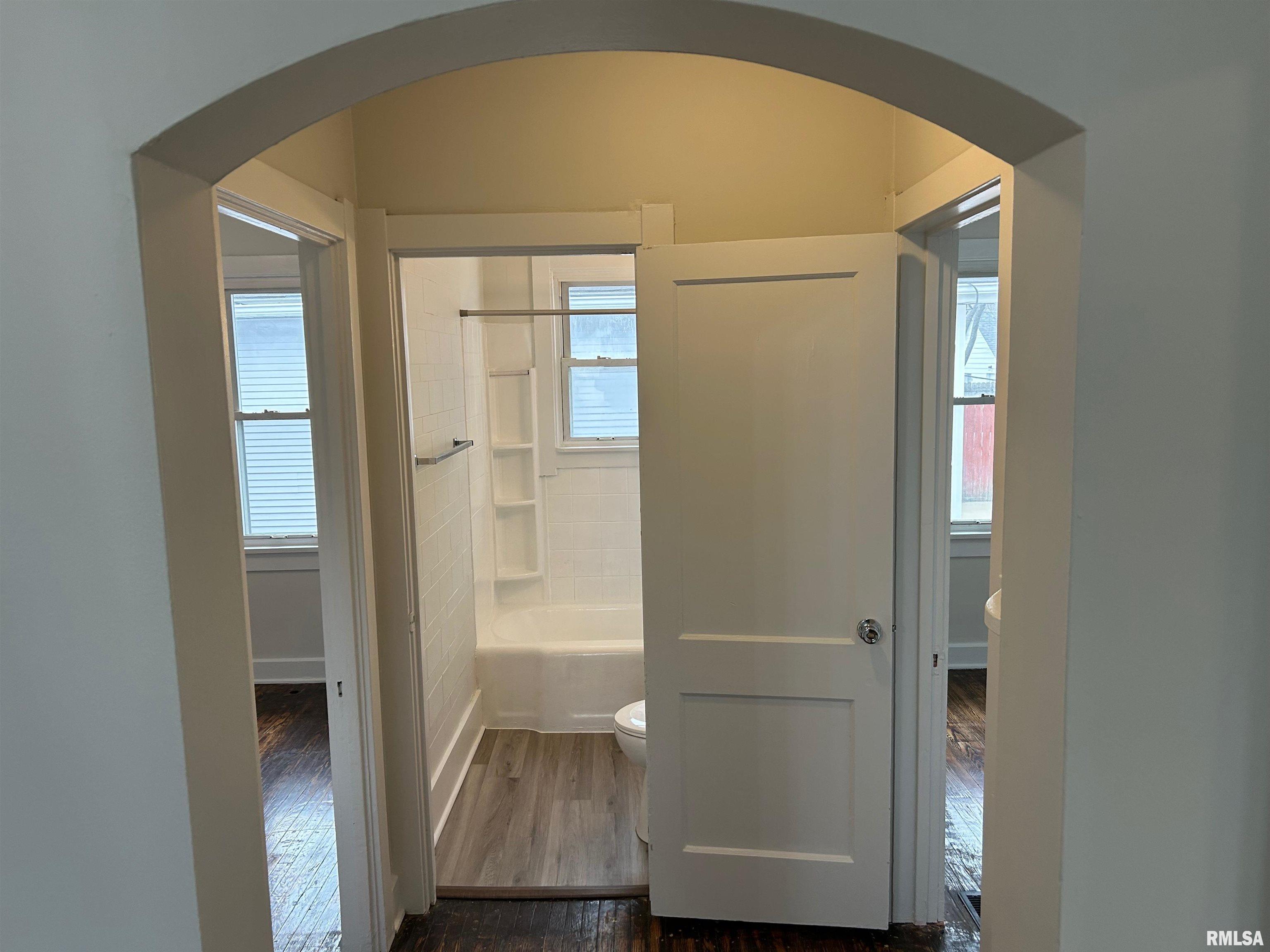 2301 Yale Boulevard Springfield, IL 62703 - Photo 8 of 29