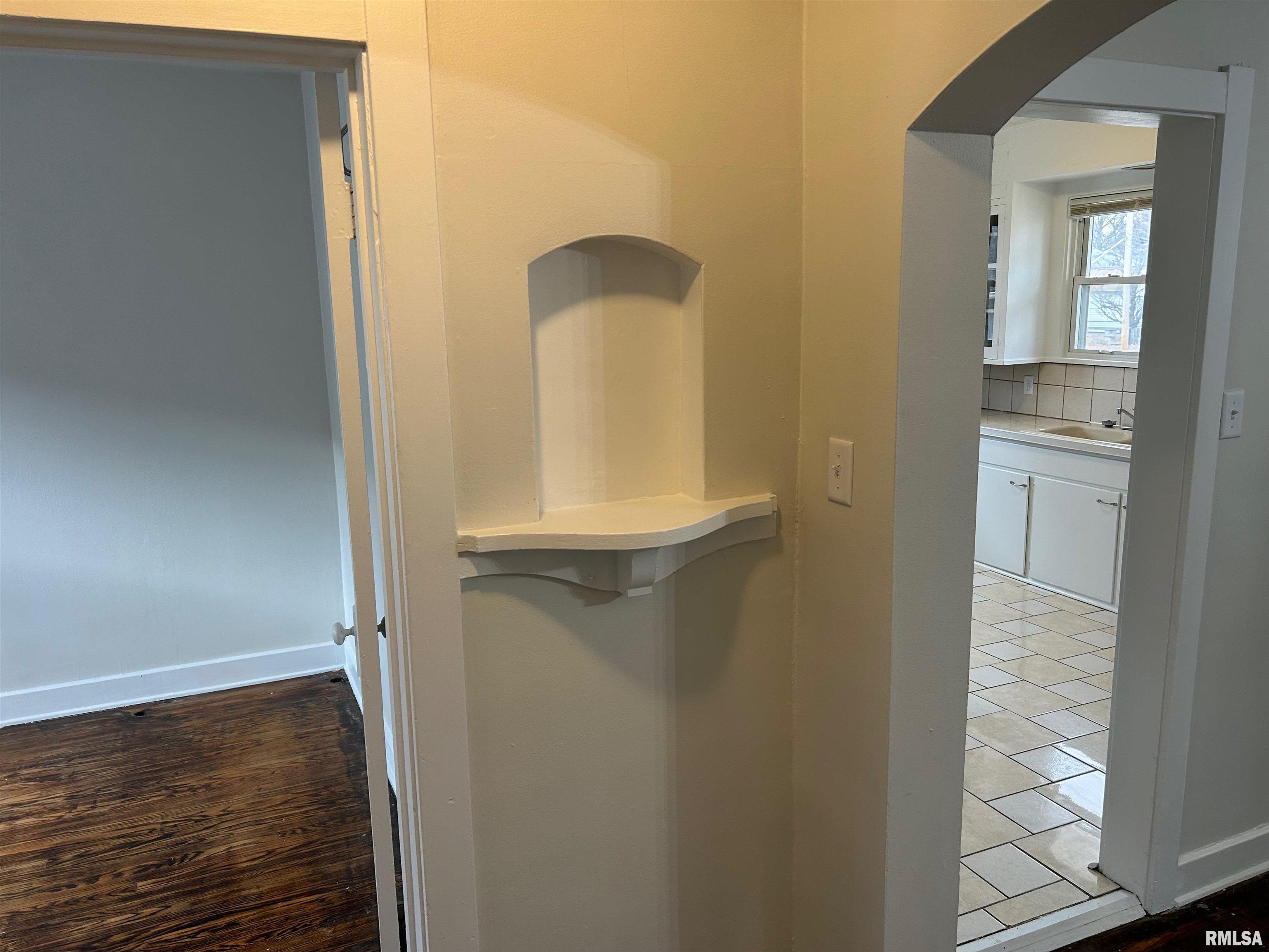 2301 Yale Boulevard Springfield, IL 62703 - Photo 9 of 29