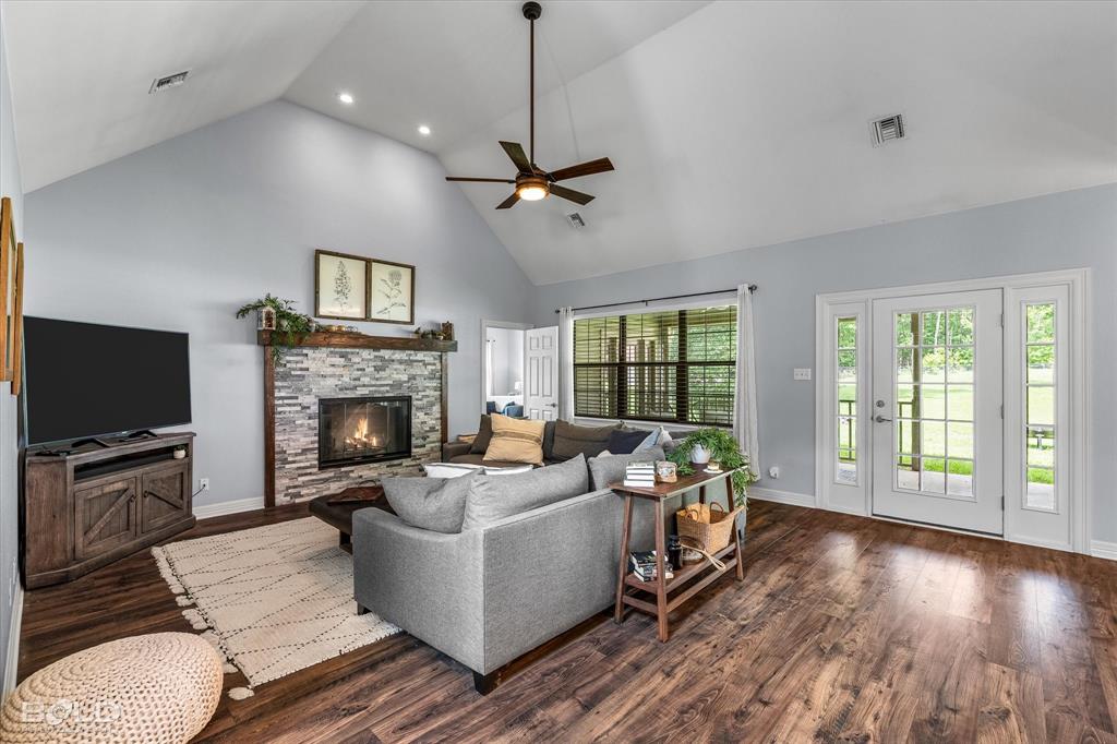 7412 Greenwood Springridge Road Greenwood, LA 71033 - Photo 6 of 40