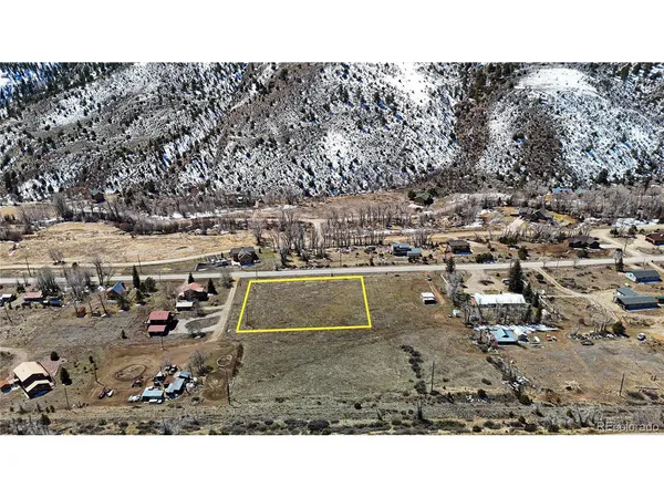 a view of multiple houses