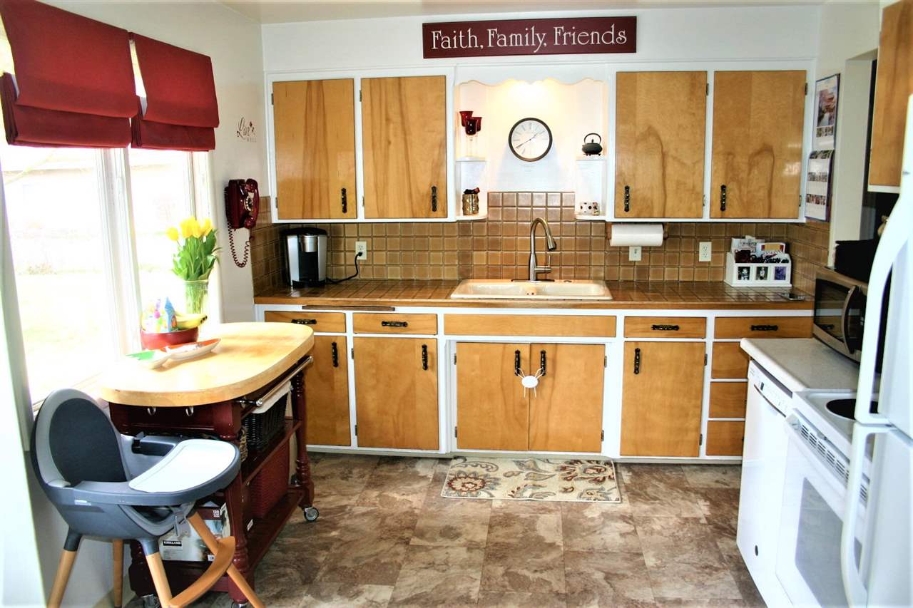 609 West Barnes Road Spokane, WA 99218 - Photo 6 of 20