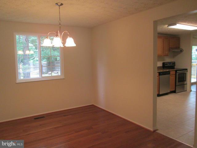 8270 Raindrop Way Springfield, VA 22153 - Photo 8 of 30 Dining Room