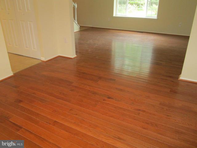 8270 Raindrop Way Springfield, VA 22153 - Photo 9 of 30 Beautiful Hardwood Floors!!