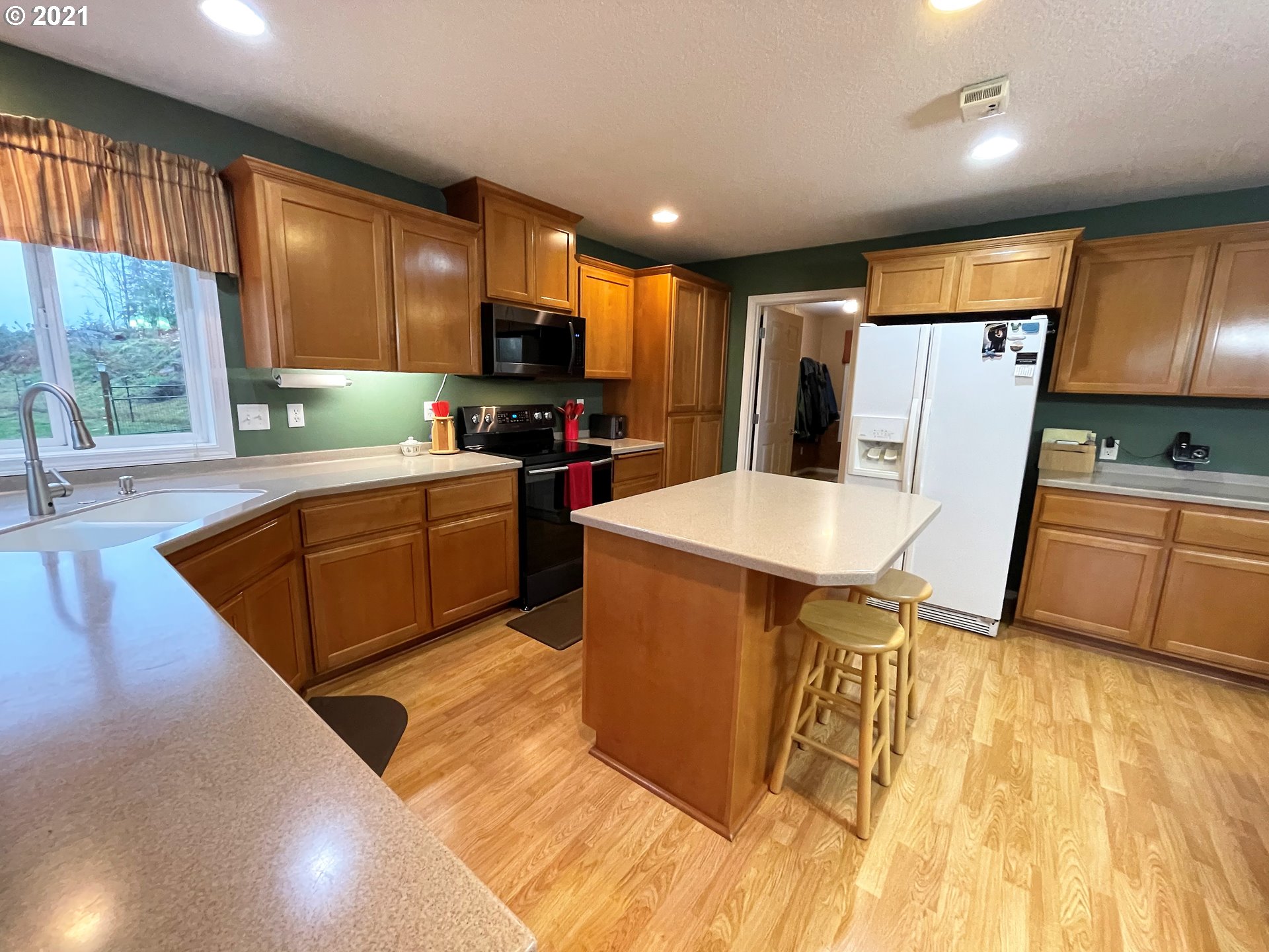 422 Dobbins Road Washougal, WA 98671 - Photo 8 of 32 Gallery Image 8