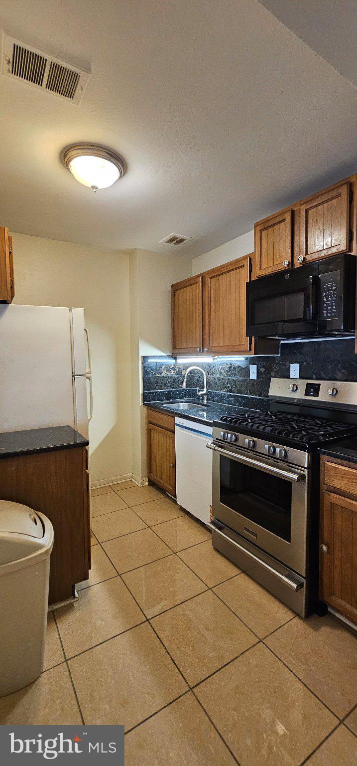 1920 Naylor Road Southeast, Unit 201 Washington, DC 20020 - Photo 6 of 6 Gallery Image 6