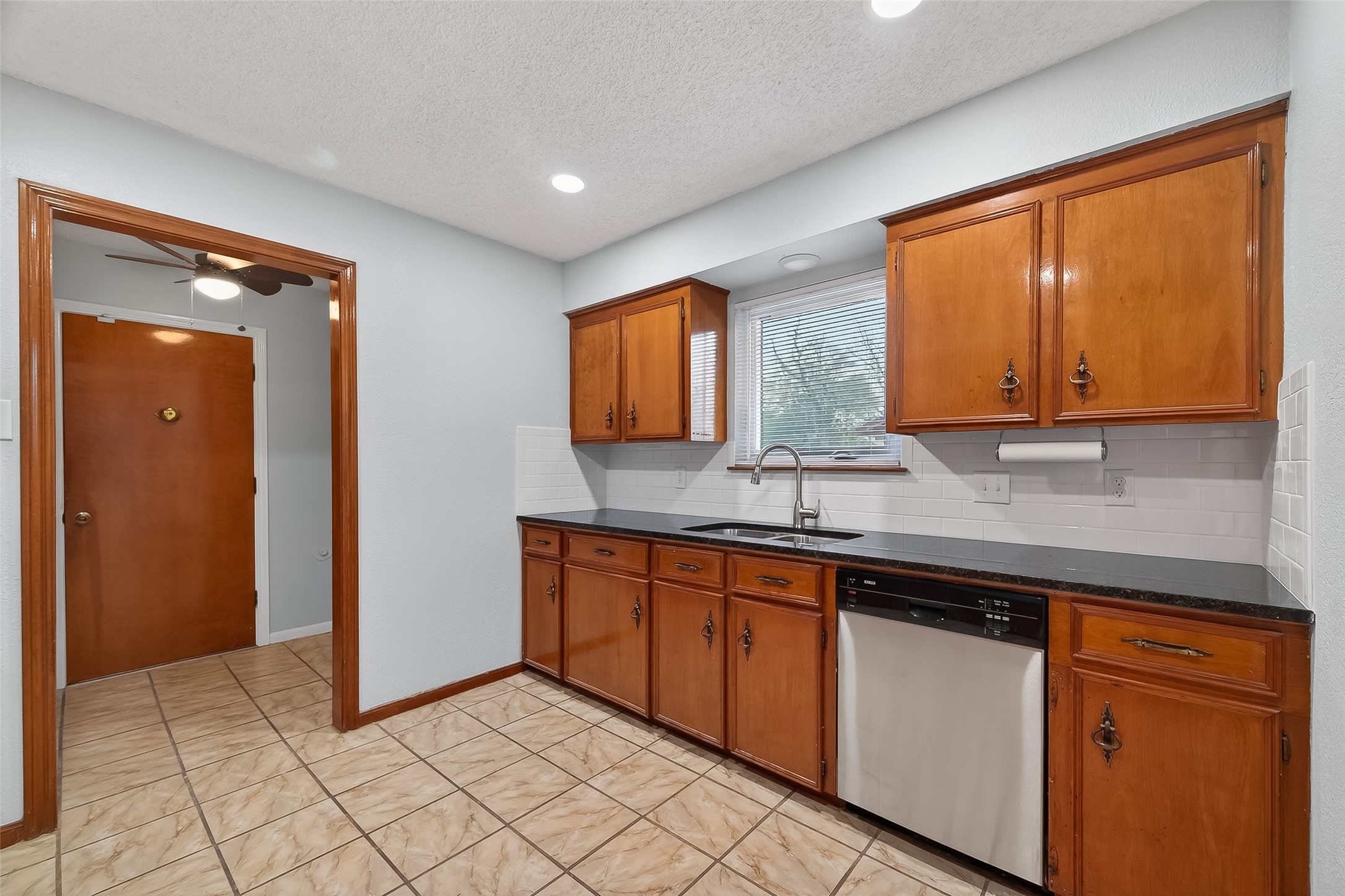 2907 Virginia Street La Marque, TX 77568 - Photo 13 of 31