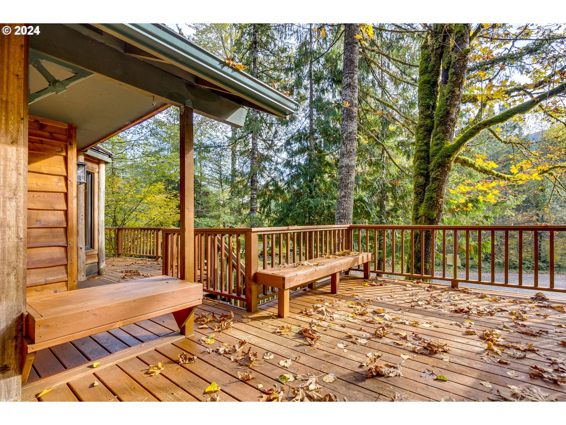 72465 East Smith Loop Rhododendron, OR 97049 - Photo 5 of 48 Gallery Image 5