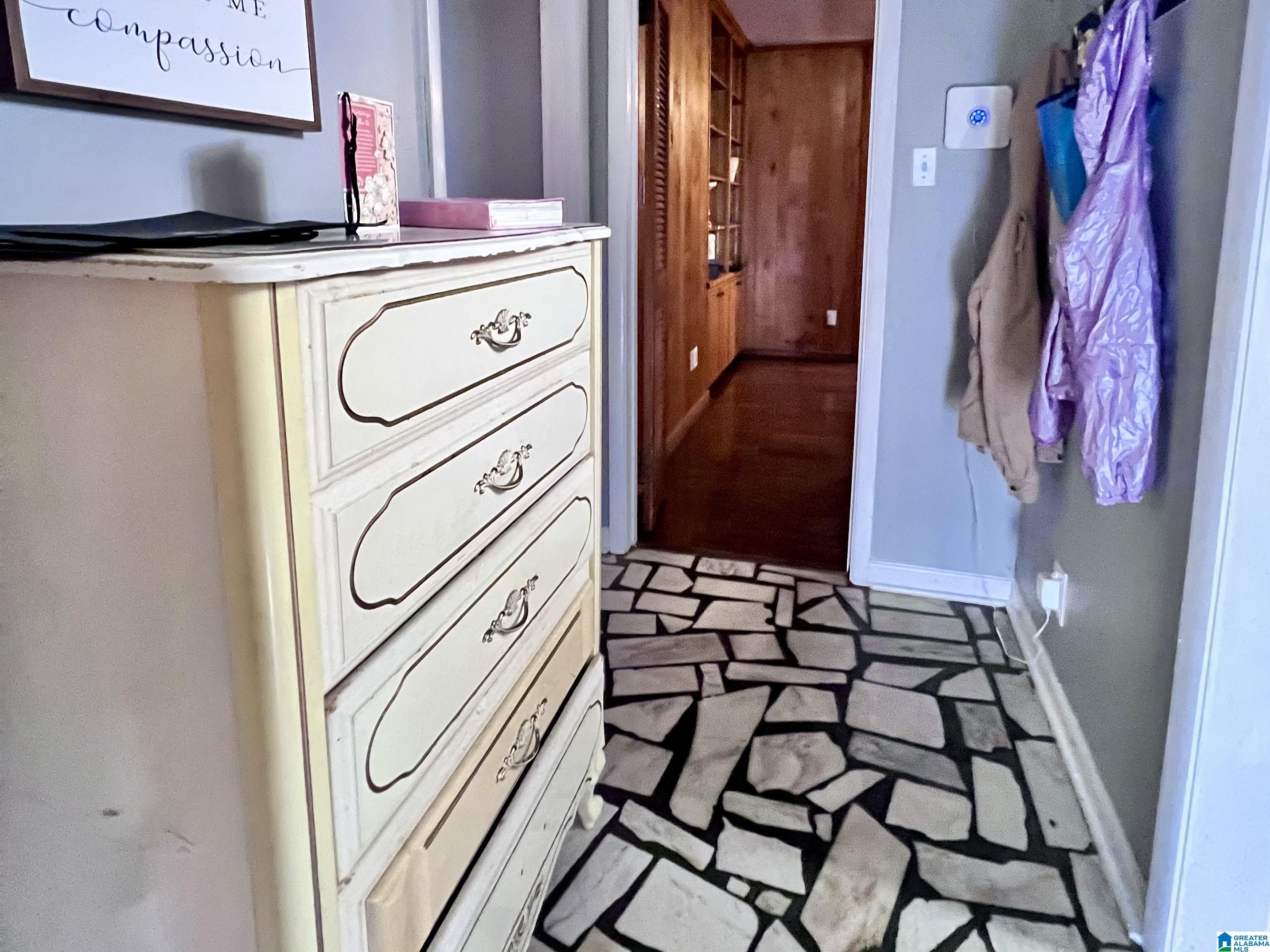 2624 Springfield Drive Montgomery, AL 36108 - Photo 4 of 9