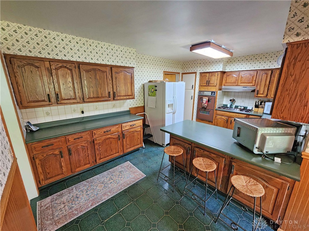 851 East County Line Road Springfield, OH 45502 - Photo 9 of 68