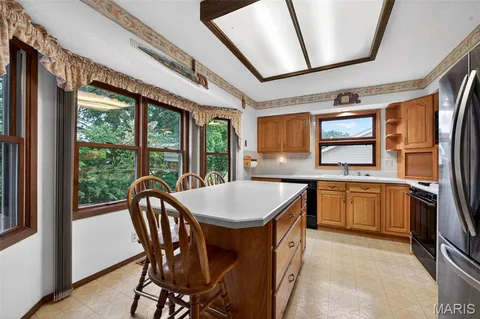 $309,000 | 117 Montana Drive, St. Charles, MO 63304