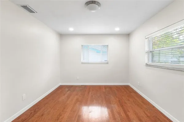 $2,700 | 1966 Sandra Drive, Clearwater, FL 33764