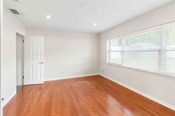 $2,700 | 1966 Sandra Drive, Clearwater, FL 33764