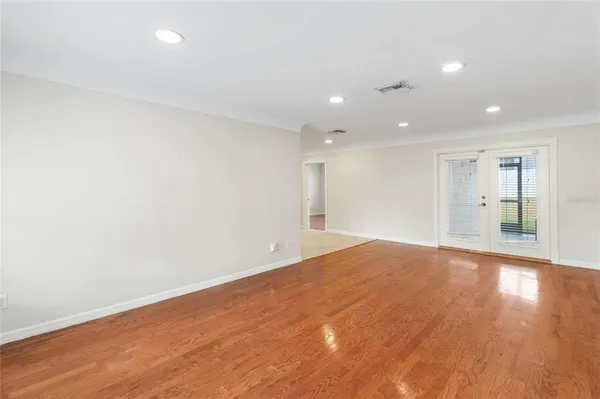 $2,700 | 1966 Sandra Drive, Clearwater, FL 33764